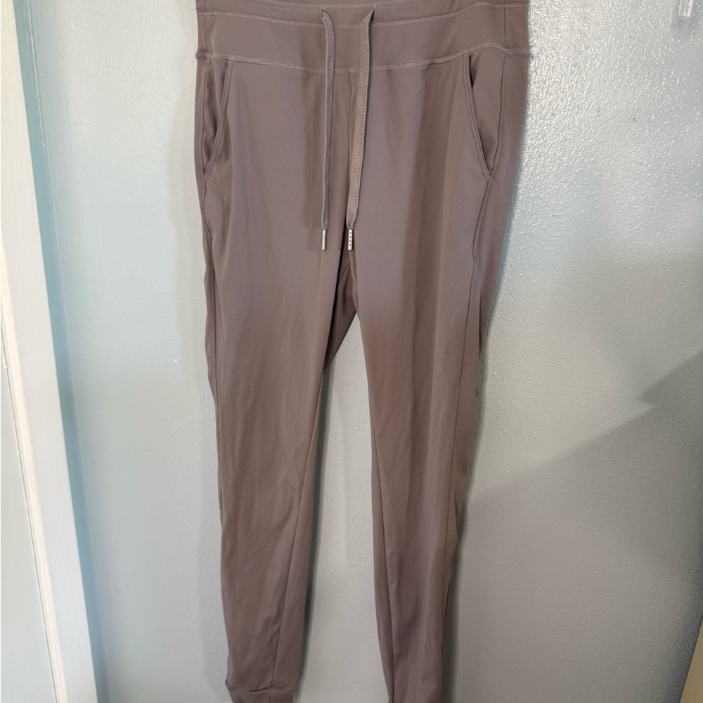 Halara Women's Gray Jogger Pants